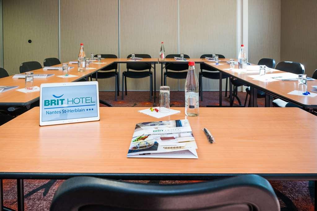 Brit Hotel Le Kerann Nantes St Herblain - Zac De La Lorie Saint-Herblain Facilidades foto